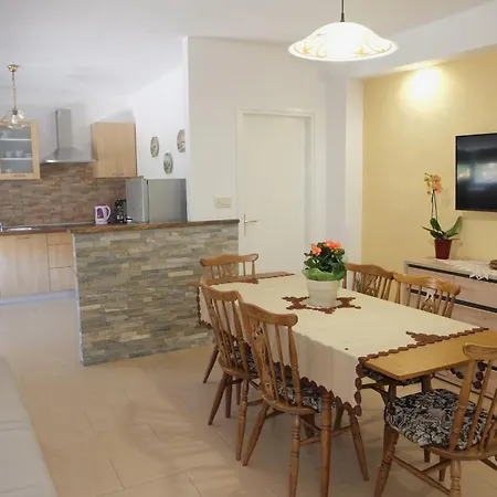 بيت للعطل House Dragica Grižane