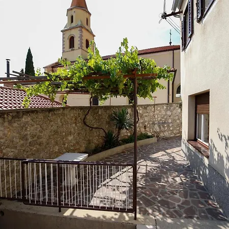 House Dragica